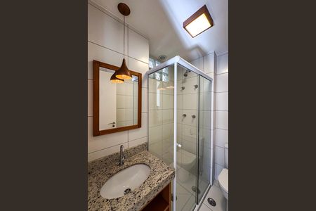 Apartamento para alugar com 68m², 2 quartos e 2 vagas Apartamento para alugar com 68m², 2 quartos e 2 vagasBanheiro