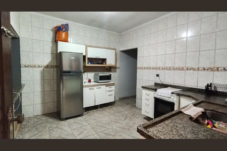 Casa para alugar com 120m², 4 quartos e 2 vagas Casa para alugar com 120m², 4 quartos e 2 vagasCozinha