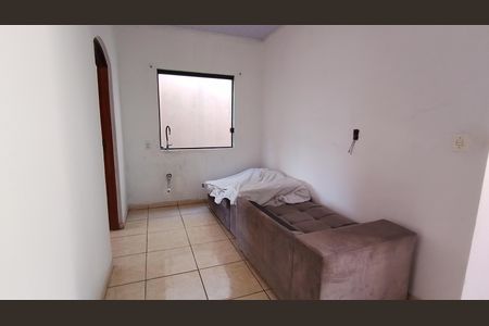 Casa para alugar com 120m², 4 quartos e 2 vagas Casa para alugar com 120m², 4 quartos e 2 vagasÁrea de serviço 2