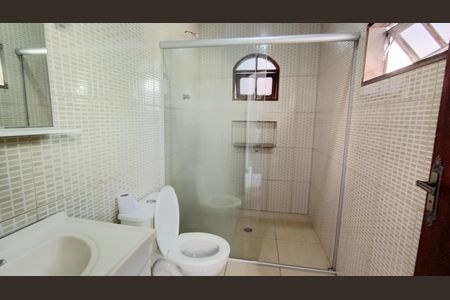 Casa para alugar com 120m², 4 quartos e 2 vagas Casa para alugar com 120m², 4 quartos e 2 vagasBanheiro 2