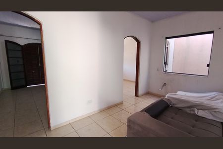 Área de serviço 2 de casa para alugar com 4 quartos, 120m² em Caxangá, Suzano