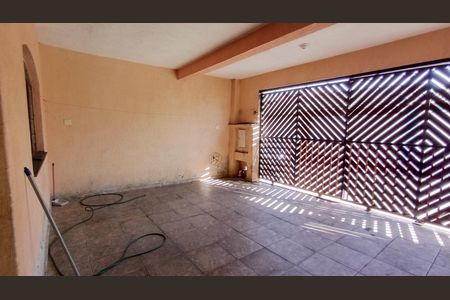 Casa para alugar com 120m², 4 quartos e 2 vagas