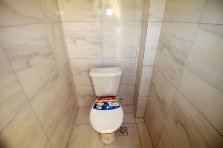 Banheiro de serviço de apartamento à venda com 2 quartos, 73m² em Vicente de Carvalho, Rio de Janeiro