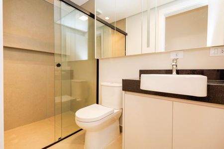 Apartamento à venda com 86m², 2 quartos e 2 vagas Apartamento à venda com 86m², 2 quartos e 2 vagasBanheiro