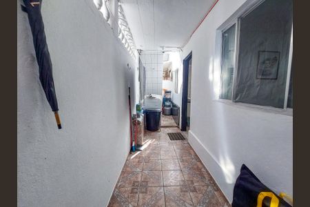Quintal de casa à venda com 2 quartos, 90m² em Chácara Santana, São Paulo