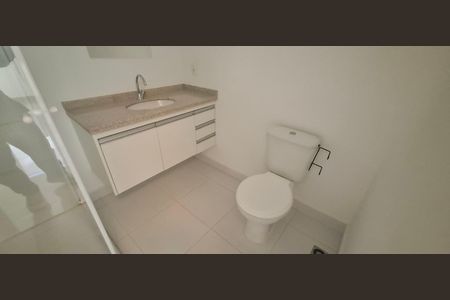 Apartamento para alugar com 57m², 2 quartos e 1 vaga Apartamento para alugar com 57m², 2 quartos e 1 vagaBanheiro da Suíte