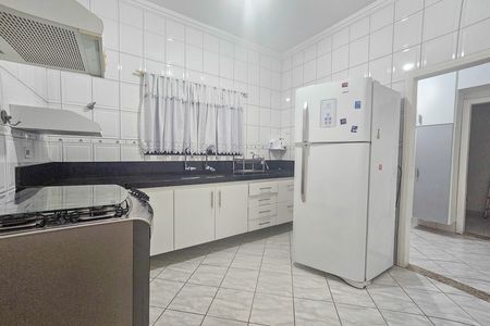 Casa para alugar com 2 quartos, 208m² em Jardim Tres Marias, Guarujá