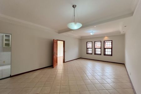 Casa de Condomínio para alugar com 3 quartos, 170m² em Vila Capuava, Valinhos