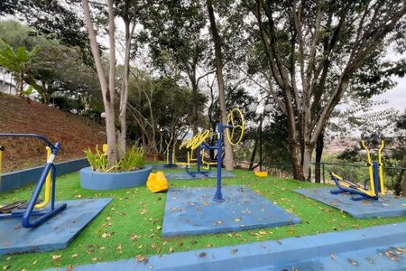 Casa de condomínio para alugar com 170m², 3 quartos e 3 vagas