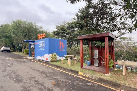 Casa de condomínio para alugar com 170m², 3 quartos e 3 vagas
