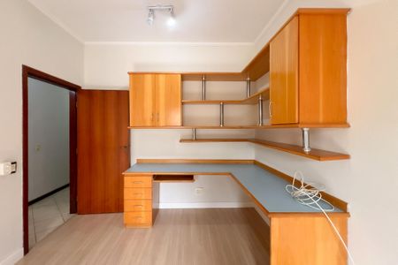 Casa de condomínio para alugar com 170m², 3 quartos e 3 vagas