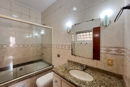 Casa de condomínio para alugar com 170m², 3 quartos e 3 vagas