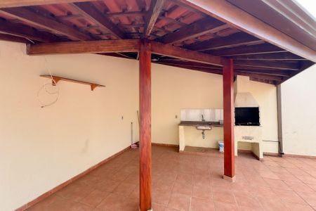 Casa de condomínio para alugar com 170m², 3 quartos e 3 vagas