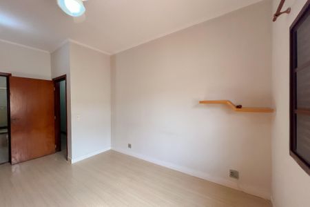 Casa de condomínio para alugar com 170m², 3 quartos e 3 vagas