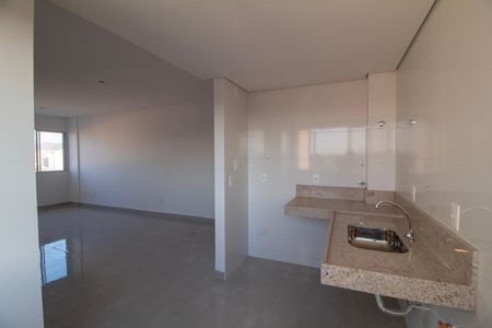 Apartamento à venda com 71m², 3 quartos e 3 vagas Apartamento à venda com 71m², 3 quartos e 3 vagasCozinha e Área de Serviço
