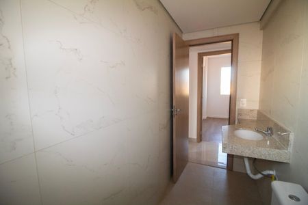 Apartamento à venda com 71m², 3 quartos e 3 vagas Apartamento à venda com 71m², 3 quartos e 3 vagasBanheiro social