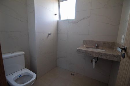 Apartamento à venda com 71m², 3 quartos e 3 vagas Apartamento à venda com 71m², 3 quartos e 3 vagasBanheiro da Suite