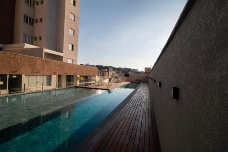 Apartamento à venda com 71m², 3 quartos e 3 vagas Apartamento à venda com 71m², 3 quartos e 3 vagasÁrea Comum - Piscina