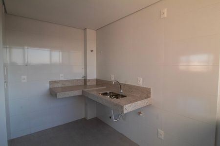 Apartamento à venda com 71m², 3 quartos e 3 vagas Apartamento à venda com 71m², 3 quartos e 3 vagasCozinha e Área de Serviço