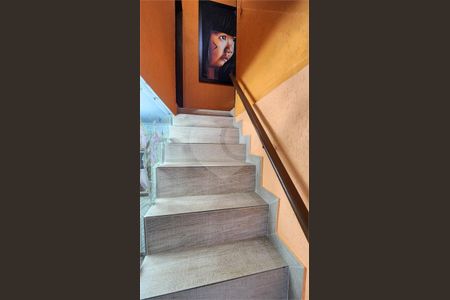 Casa à venda com 3 quartos, 195m² em Vila Mulford, Diadema