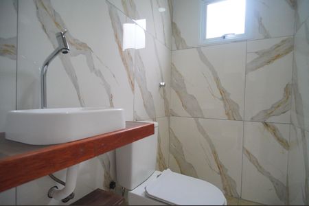 Casa para alugar com 178m², 2 quartos e 4 vagasBanheiro