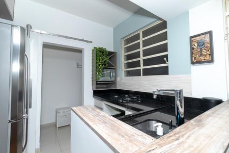 Cozinha de apartamento para alugar com 2 quartos, 50m² em Pompeia, São Paulo
