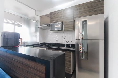 Cozinha de apartamento à venda com 2 quartos, 46m² em Vila Carmosina, São Paulo