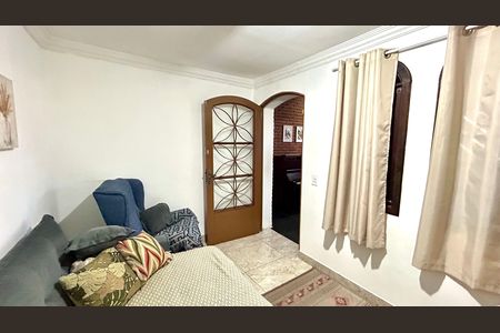 Sala de casa à venda com 3 quartos, 180m² em Jardim Santa Mena, Guarulhos