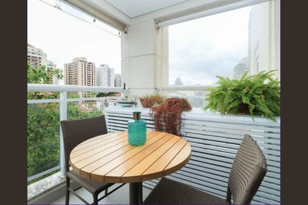 Apartamento à venda com 2 quartos, 77m² em Alto de Pinheiros, São Paulo
