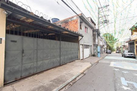 Fachada de casa à venda com 2 quartos, 81m² em Conjunto Habitacional Jova Rural, São Paulo