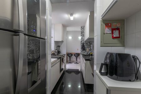 Cozinha de apartamento à venda com 2 quartos, 150m² em Sion, Belo Horizonte