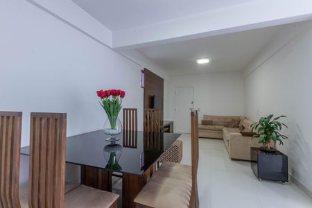 Sala de apartamento à venda com 2 quartos, 150m² em Sion, Belo Horizonte