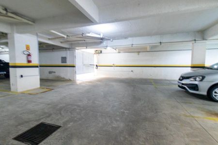 Área externa de apartamento para alugar com 2 quartos, 80m² em Hugo Lange, Curitiba