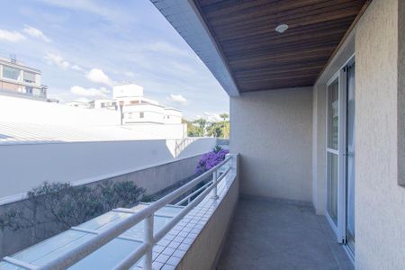 Apartamento para alugar com 2 quartos, 80m² em Hugo Lange, Curitiba