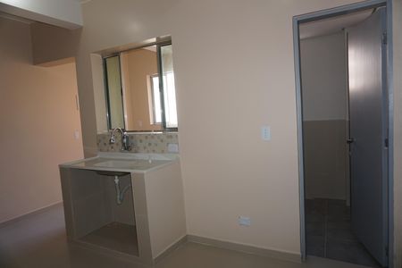 Sala/Cozinha de casa para alugar com 2 quartos, 35m² em Jardim Dom Jose, Embu das Artes