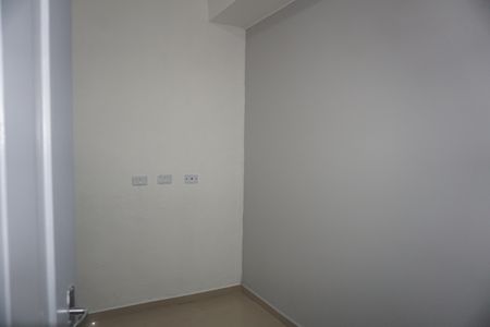 Quarto 2 de casa para alugar com 2 quartos, 35m² em Jardim Dom Jose, Embu das Artes