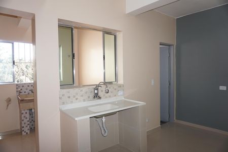 Casa para alugar com 2 quartos, 35m² em Jardim Dom Jose, Embu das Artes