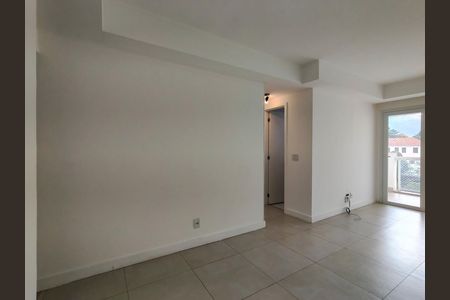 Sala de apartamento para alugar com 2 quartos, 65m² em Vila Isabel, Rio de Janeiro