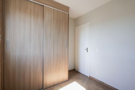 Quarto 1 de apartamento para alugar com 2 quartos, 47m² em Jardim Mitsutani, São Paulo