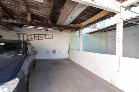 Garagem de casa para alugar com 2 quartos, 112m² em Santa Teresinha, São Paulo