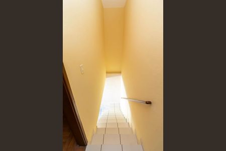 Corredor de casa para alugar com 2 quartos, 112m² em Santa Teresinha, São Paulo