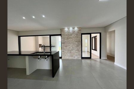 Casa à venda com 285m², 3 quartos e 4 vagas