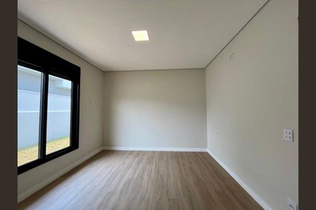 Casa à venda com 285m², 3 quartos e 4 vagas