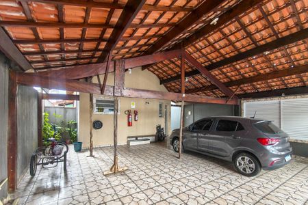 Garagem de casa de condomínio para alugar com 2 quartos, 146m² em Nova Mirim, Praia Grande