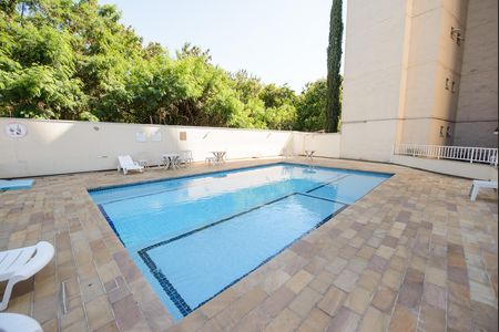 Apartamento para alugar com 70m², 3 quartos e 2 vagas Apartamento para alugar com 70m², 3 quartos e 2 vagasÁrea comum - Piscina