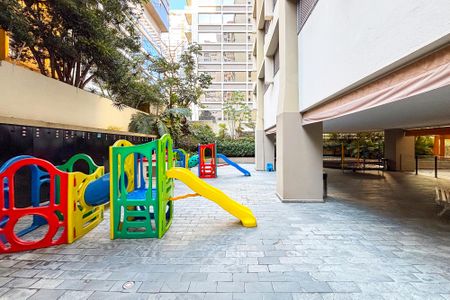 Apartamento à venda com 227m², 3 quartos e 4 vagas Apartamento à venda com 227m², 3 quartos e 4 vagasplayground