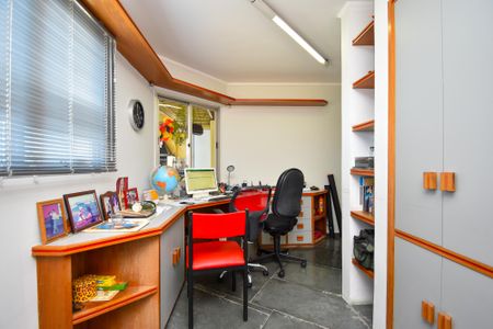 Apartamento à venda com 227m², 3 quartos e 4 vagas Apartamento à venda com 227m², 3 quartos e 4 vagaspiso superior escritorio