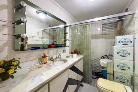 Apartamento à venda com 227m², 3 quartos e 4 vagas Apartamento à venda com 227m², 3 quartos e 4 vagaslavabo piso superior