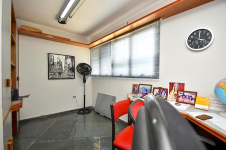 Apartamento à venda com 227m², 3 quartos e 4 vagas Apartamento à venda com 227m², 3 quartos e 4 vagaspiso superior escritorio