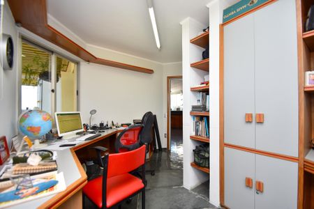 Apartamento à venda com 227m², 3 quartos e 4 vagas Apartamento à venda com 227m², 3 quartos e 4 vagaspiso superior escritorio